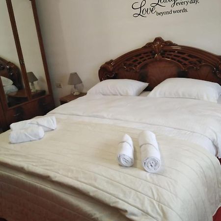 Aunt'S Place Shkoder Ngoại thất bức ảnh